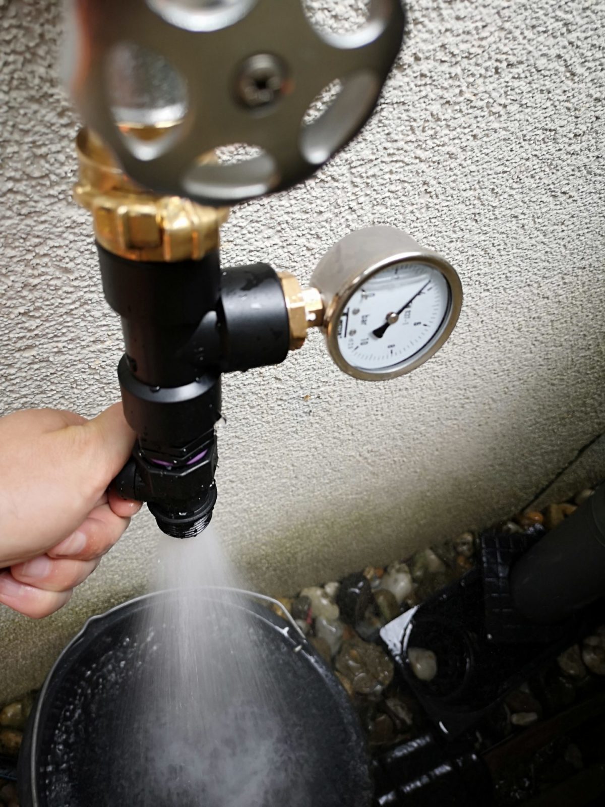 Determine the water flow rate at a specific water pressure - Irrigation ...